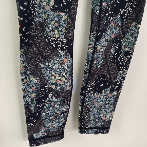 Lululemon Wunder Under Hi-Rise 7/8 Tight *25"Assemblage Alpine White Multi Sz 8 - Picture 6 of 10